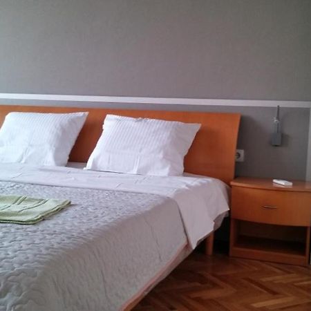 Dima Apartment Veliko Tărnovo Exteriör bild