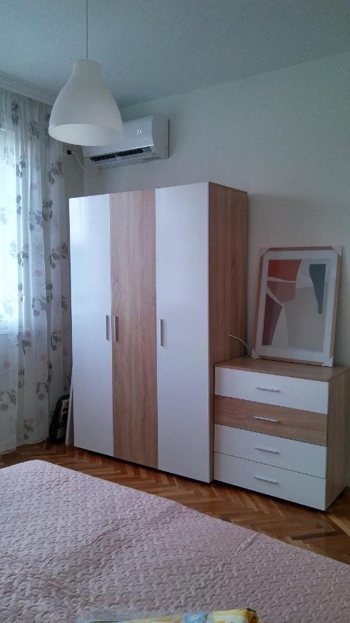 Dima Apartment Veliko Tărnovo Exteriör bild
